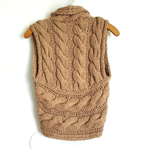 BEBE Cable Knit Vest - Picture 2 of 4